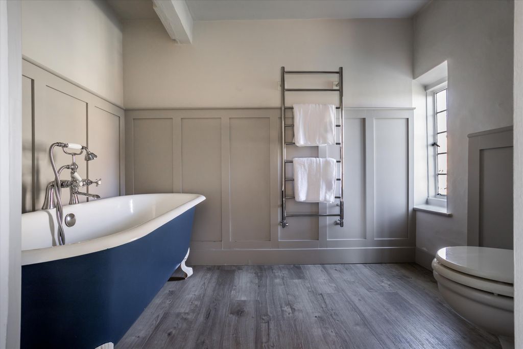 Additional image 12 of 6 bed detached house for saleThe Street, Shackleford, Godalming, Surrey GU8