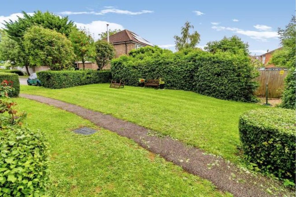 Property photo 2 of 15