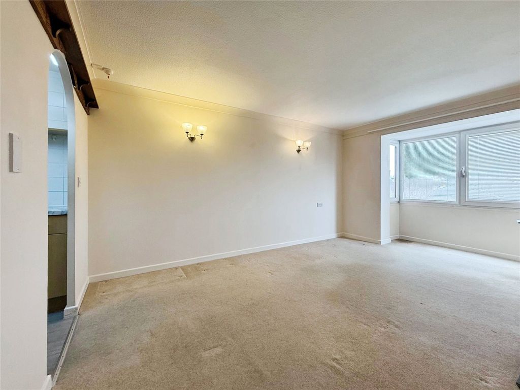 Property photo 3 of 11 Picture No. 28