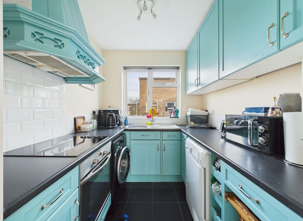 Property photo 3 of 7