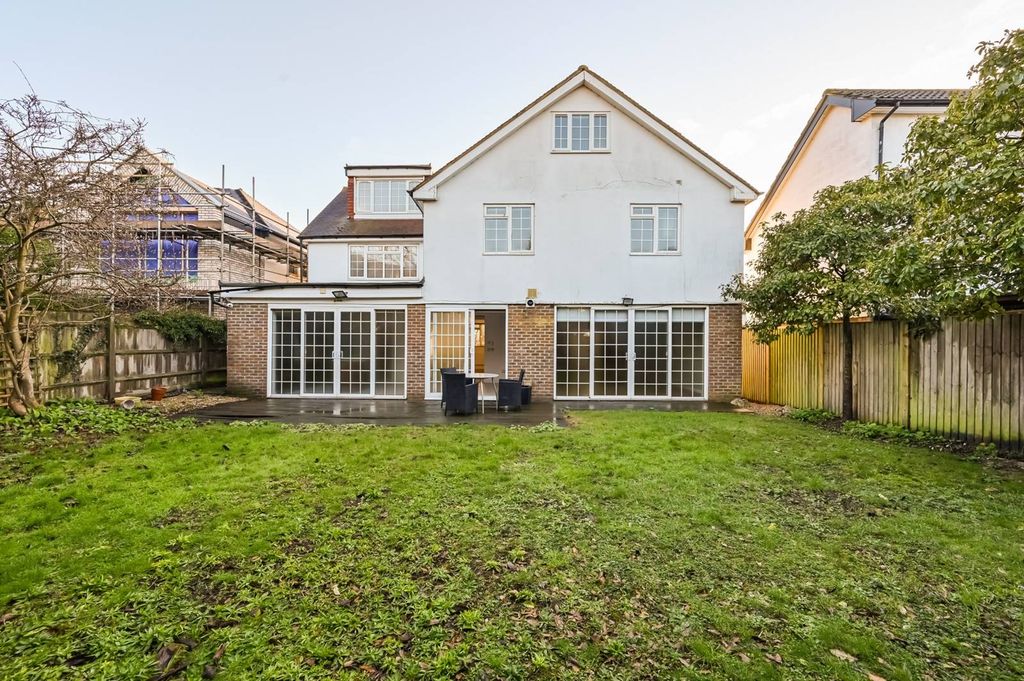 Property photo 1 of 29