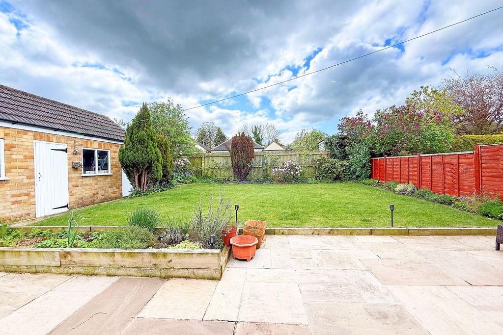 Property photo 2 of 15