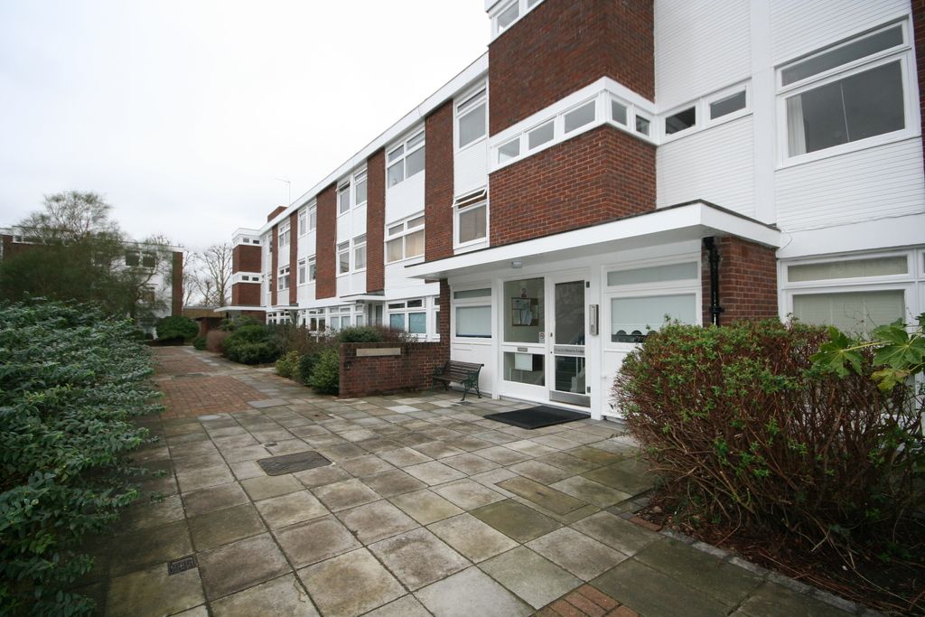 Property photo 2 of 9