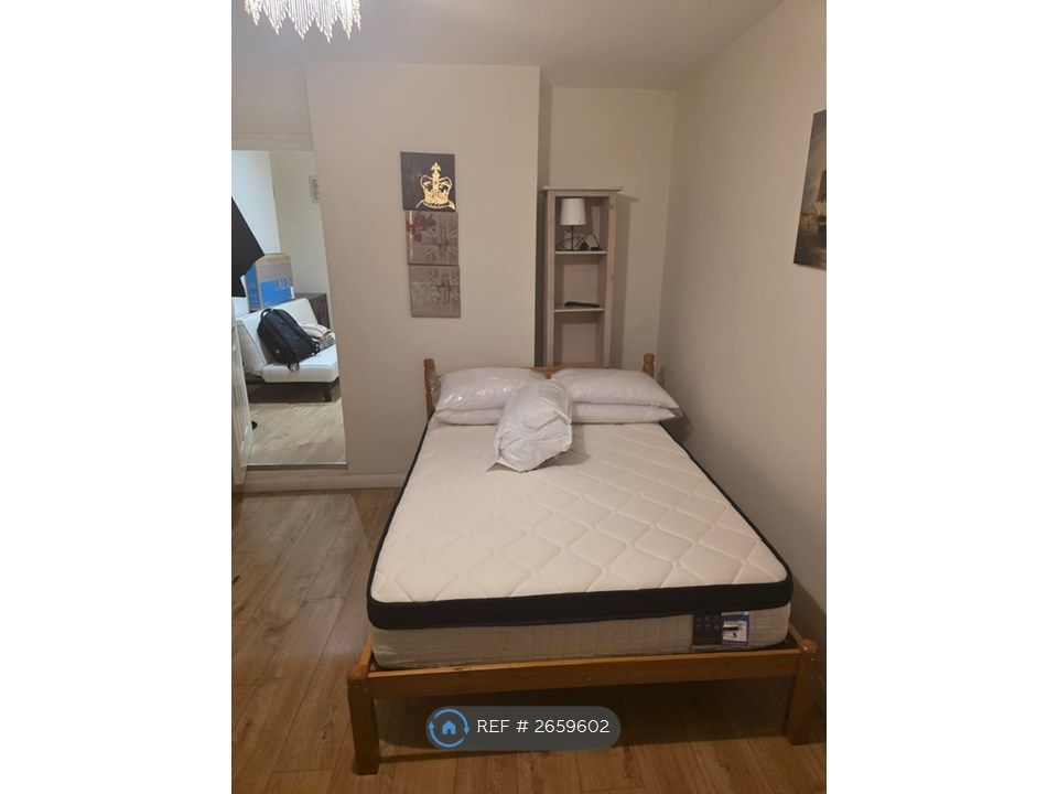 Property photo 3 of 4