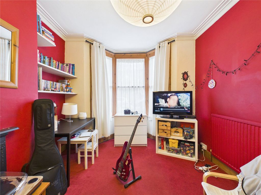 Property photo 3 of 24 Picture No. 19