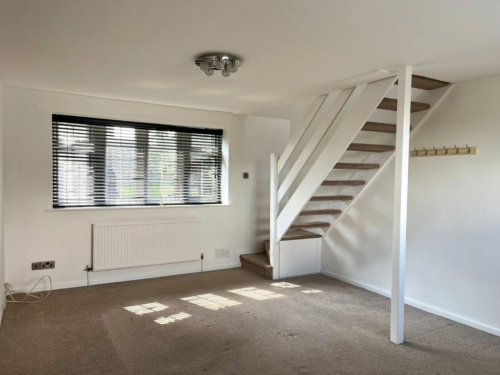 Property photo 2 of 6 Picture No. 18