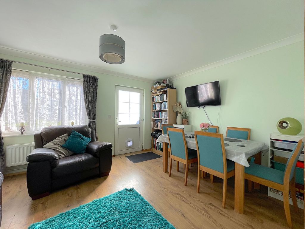 Property photo 2 of 19 Living Room/Dining Room (1)