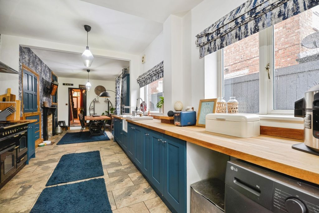 Property photo 1 of 20 Dsc_7875