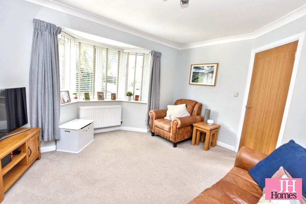 Property photo 3 of 22
