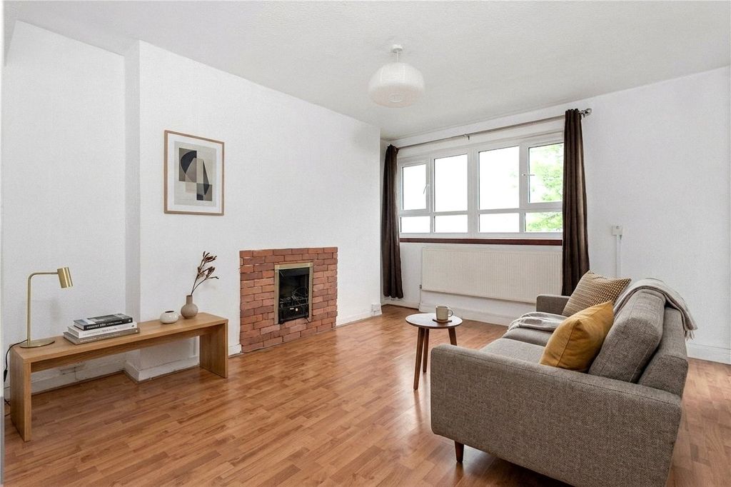 Property photo 1 of 12 Picture No. 16