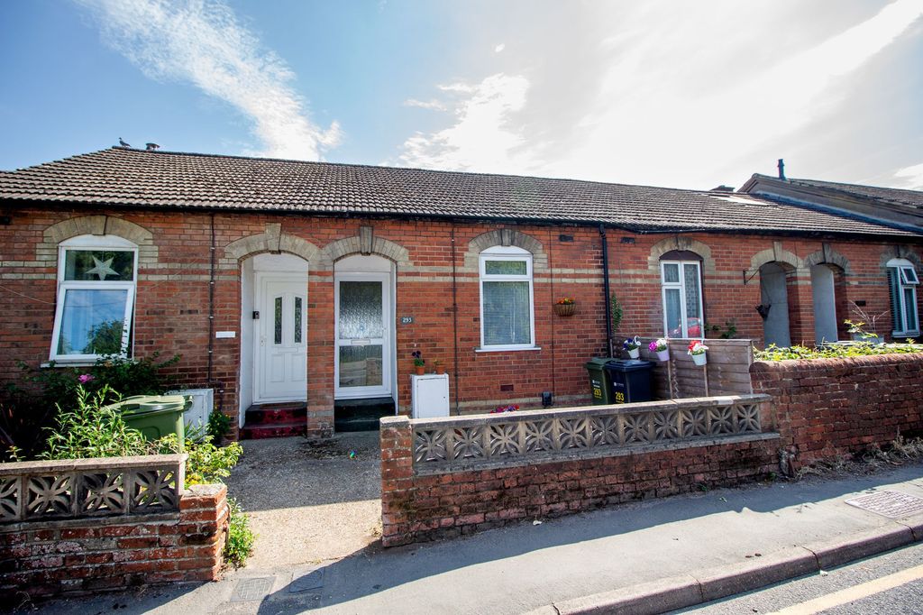 Property photo 1 of 10 External
