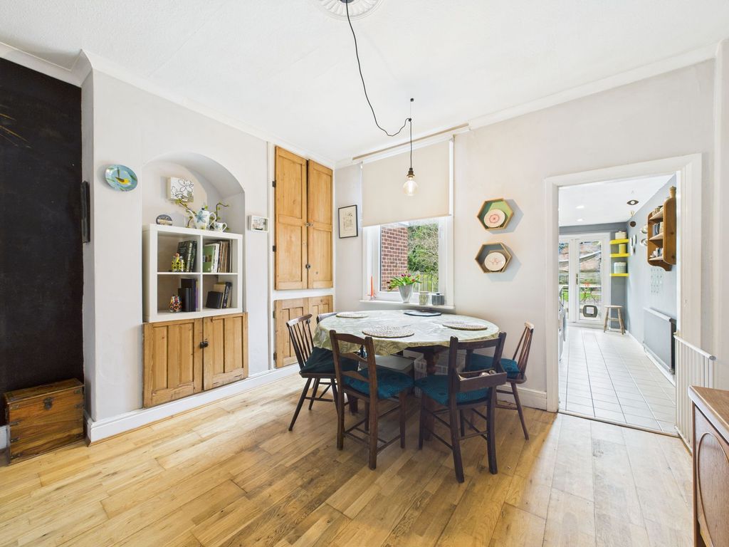 Property photo 3 of 16 Dining Room