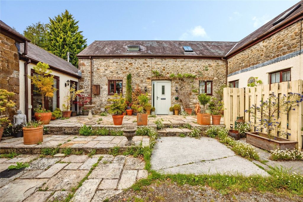 Property photo 2 of 42 Picture No. 27