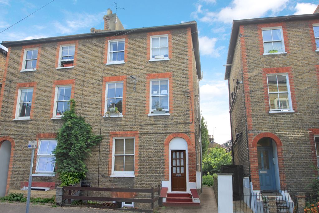 Property photo 1 of 7 Img_393825_10_Original