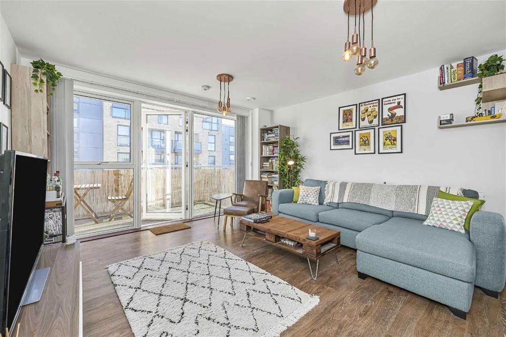 Property photo 1 of 6