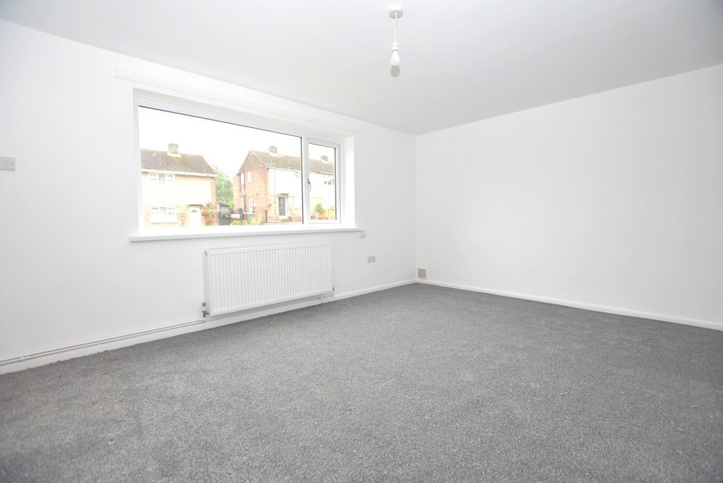 Property photo 2 of 15 Living Room 2.Jpg