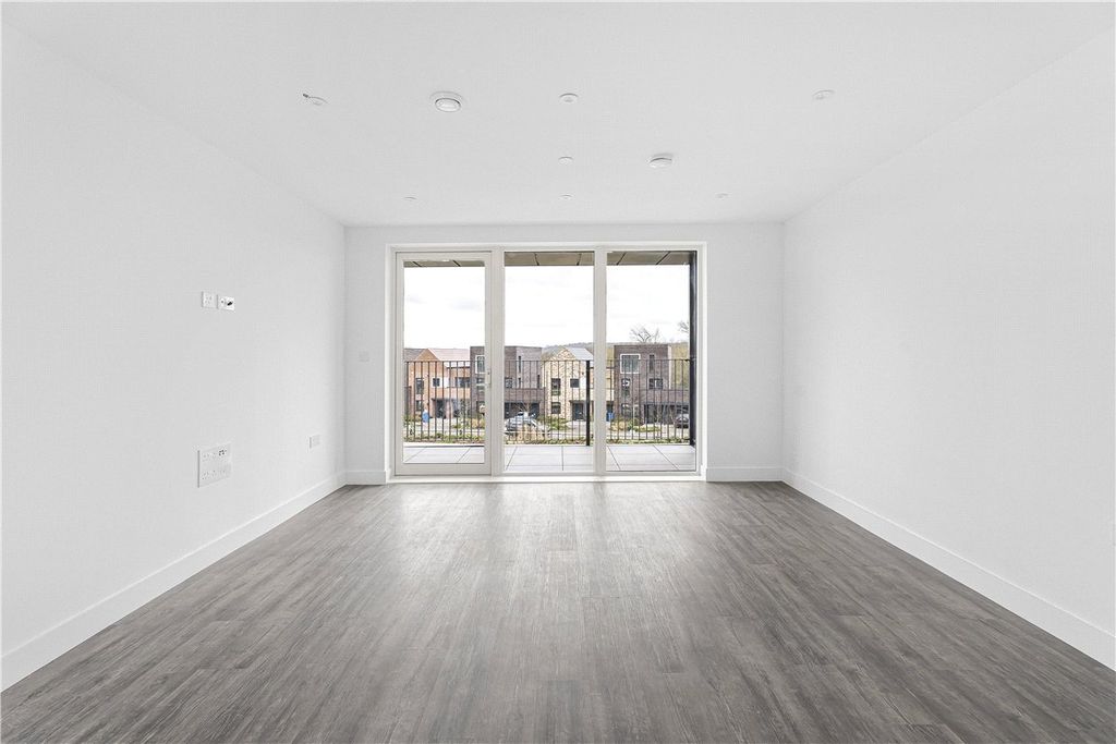 Property photo 2 of 12 Picture No. 02