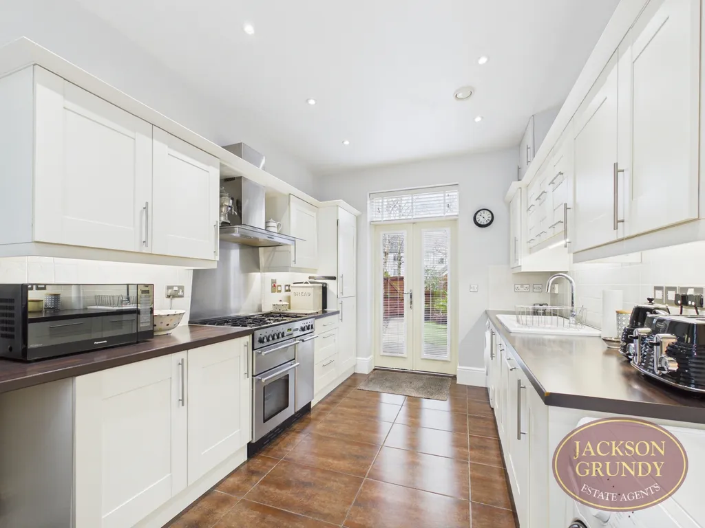 House in Upton, St Crispin's - More