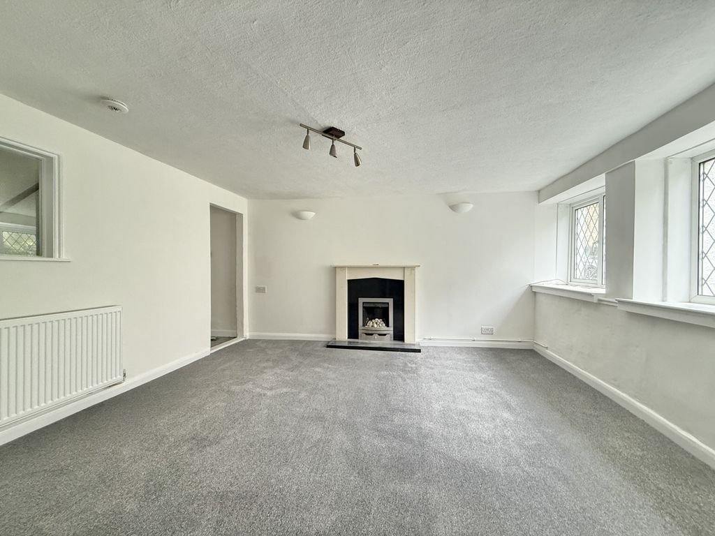 Property photo 2 of 16 Photo 2