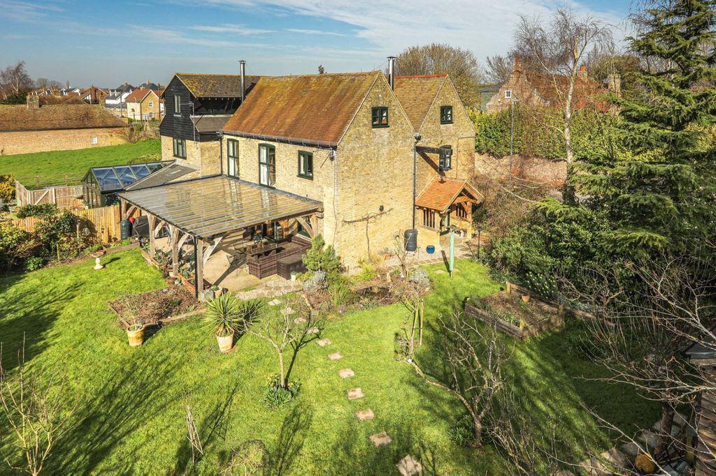 Property photo 1 of 24 Picture 1