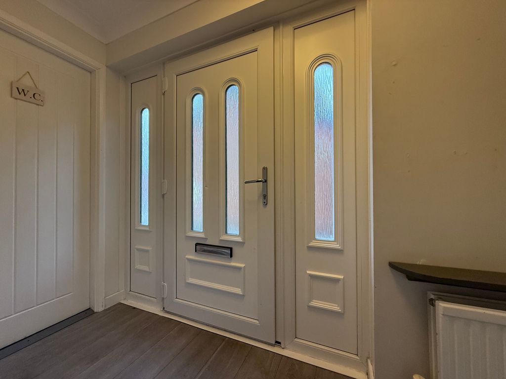 Property photo 2 of 25