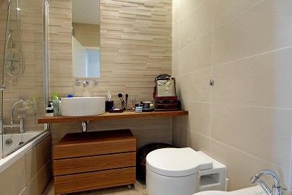 Property photo 3 of 6 Bathroom