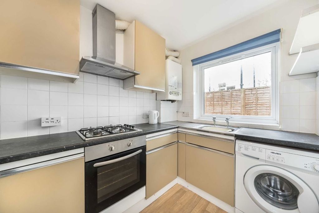 Property photo 3 of 5