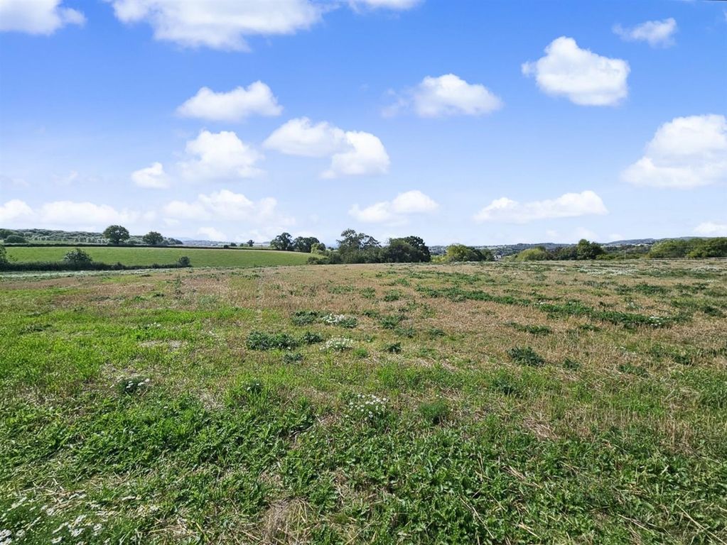 Property photo 1 of 3 Qa.Jpeg