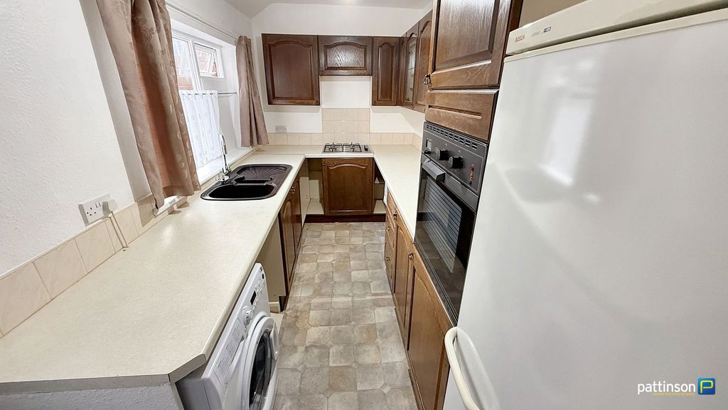 Property photo 3 of 19