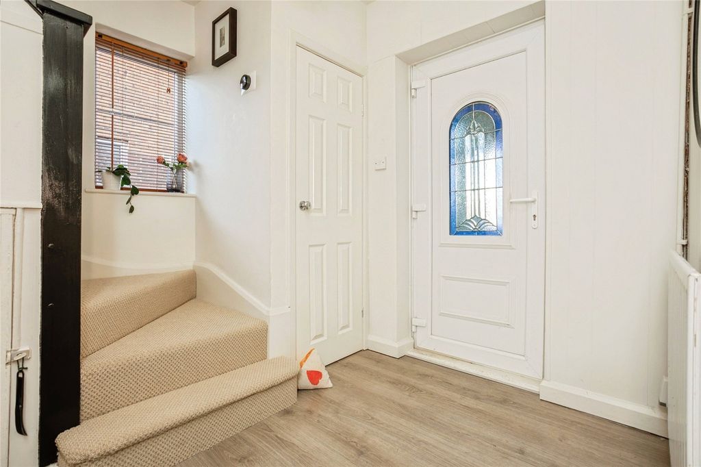 Property photo 3 of 29 Picture No. 24