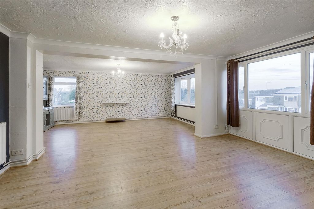 Property photo 1 of 15 Living Room