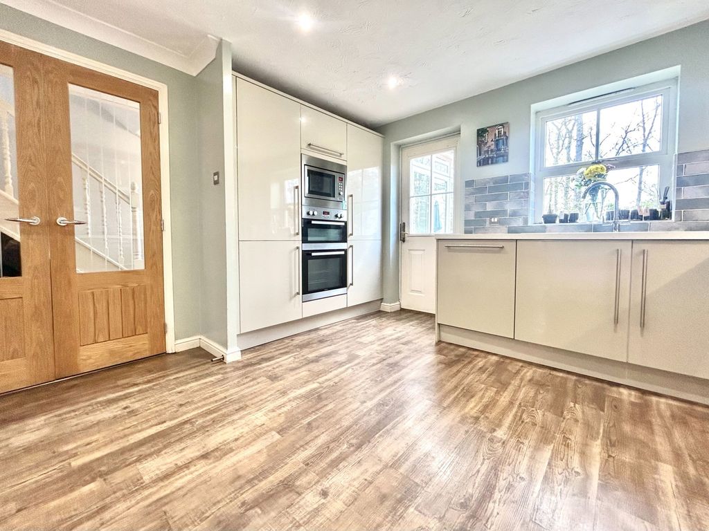 Additional image 9 of 4 bed detached house for saleBreamore Crescent, Earls Keep, Dudley DY1