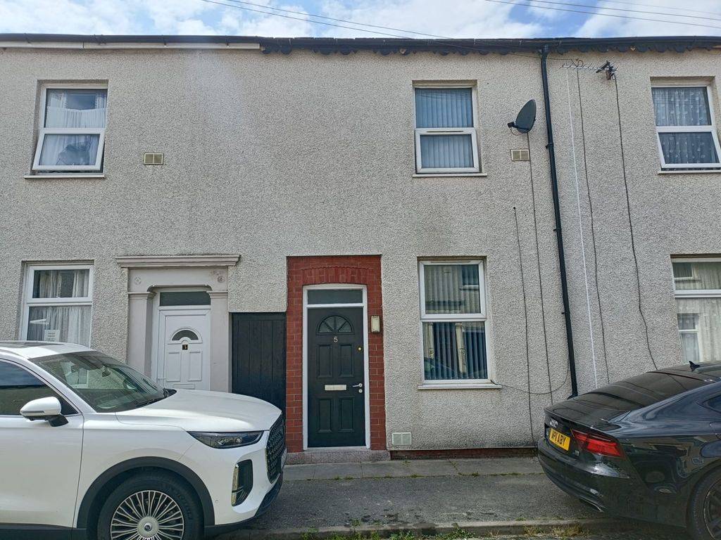 Property photo 1 of 18