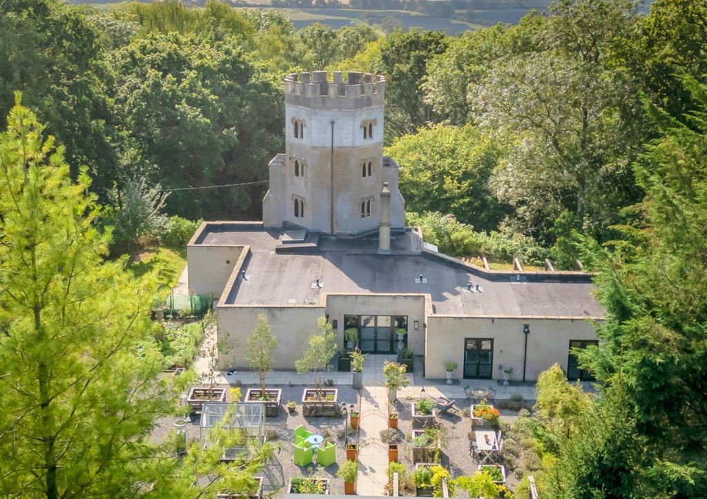 Property photo 1 of 29 Sandridge Tower-038.Jpg