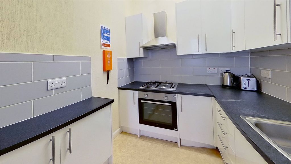 Property photo 3 of 7 Photo 3