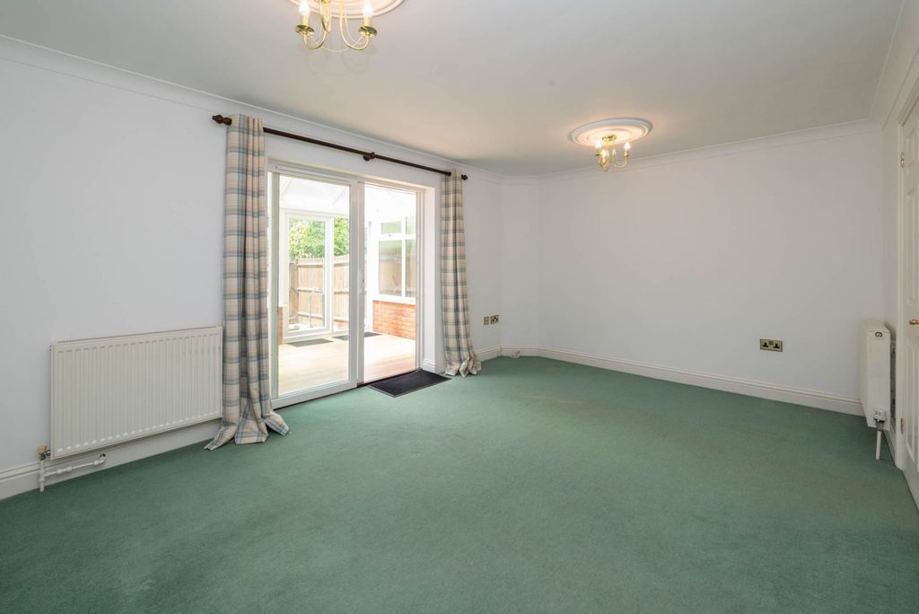 Property photo 2 of 15
