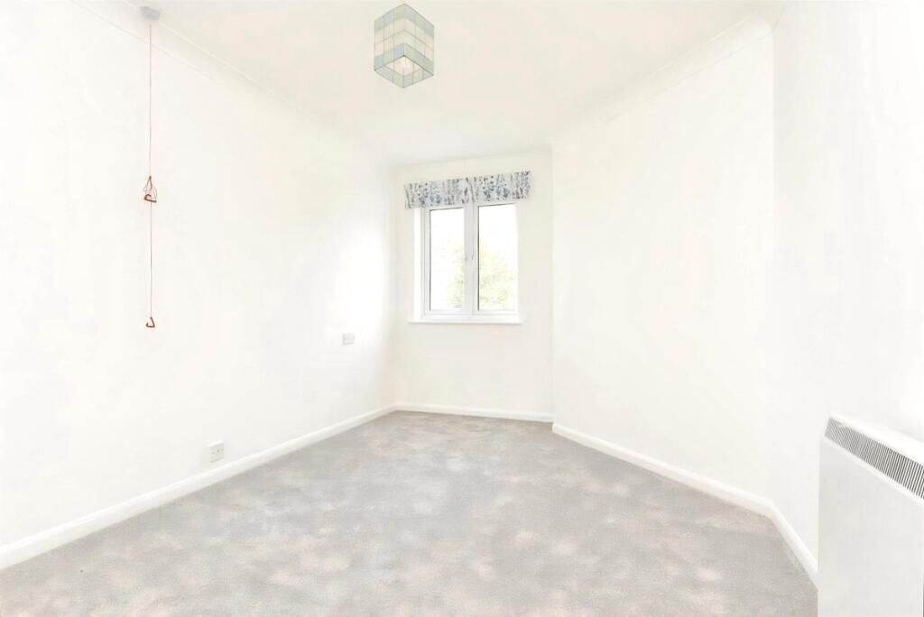 Property photo 2 of 4