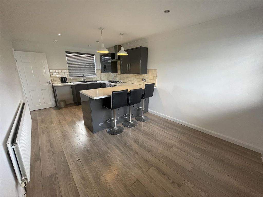 Property photo 1 of 11 107 Gain 12.Jpg