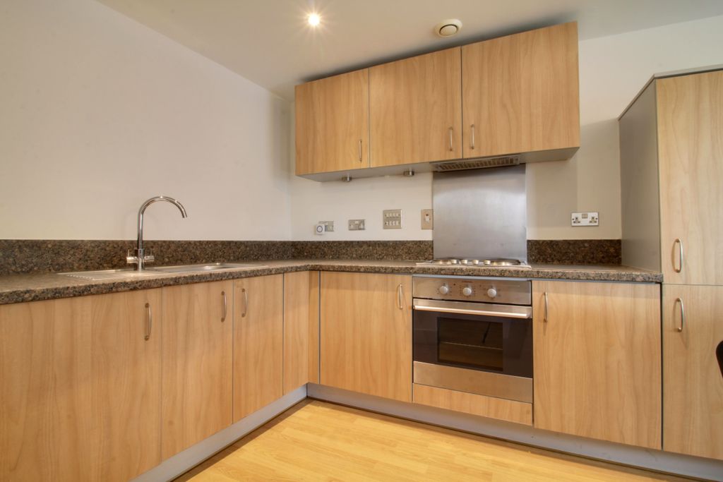 Property photo 2 of 18 Img_8231-Img_8233