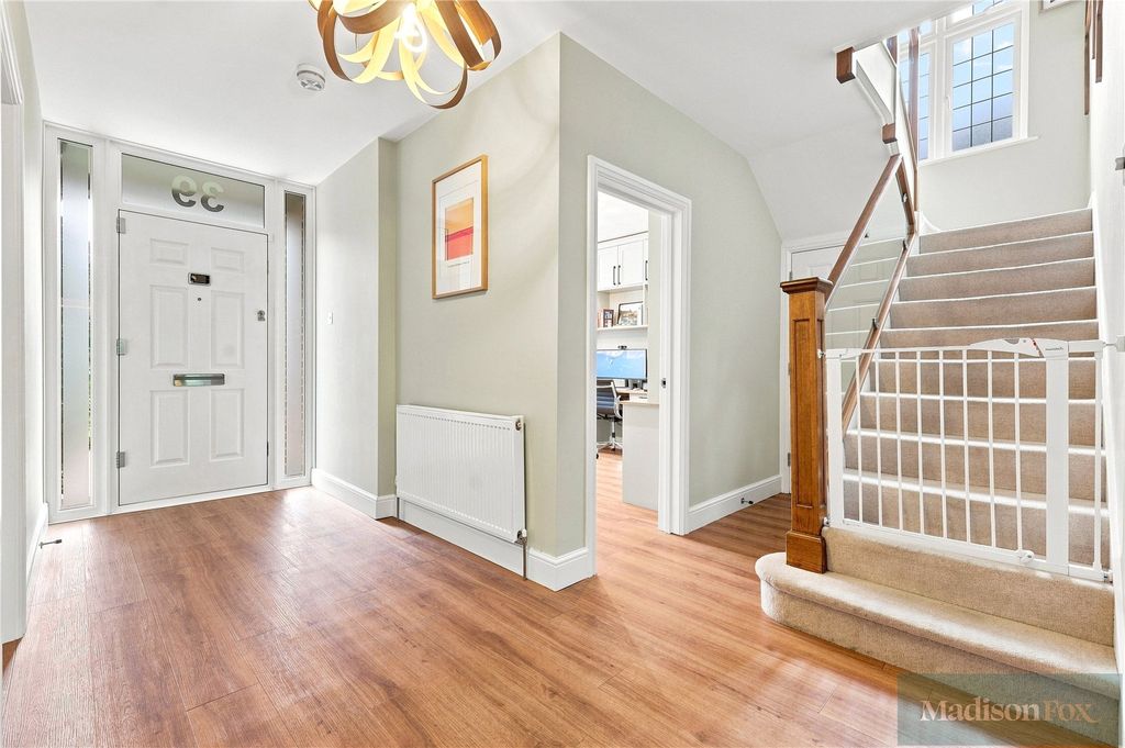 Property photo 2 of 47 Picture No. 40