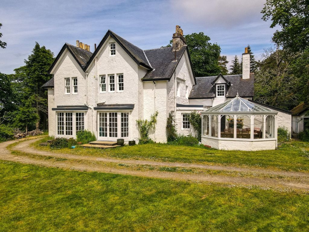 Property photo 1 of 51
