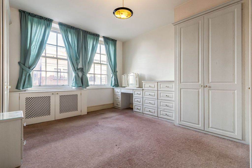 Property photo 3 of 13 Picture 3