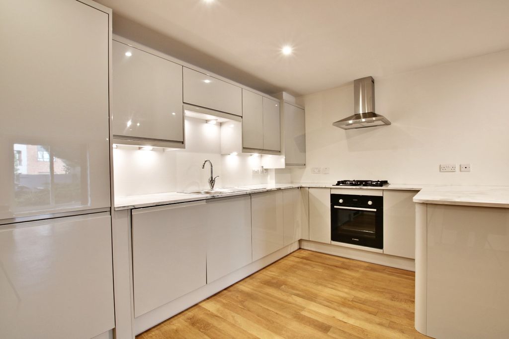 Property photo 3 of 12 5272062