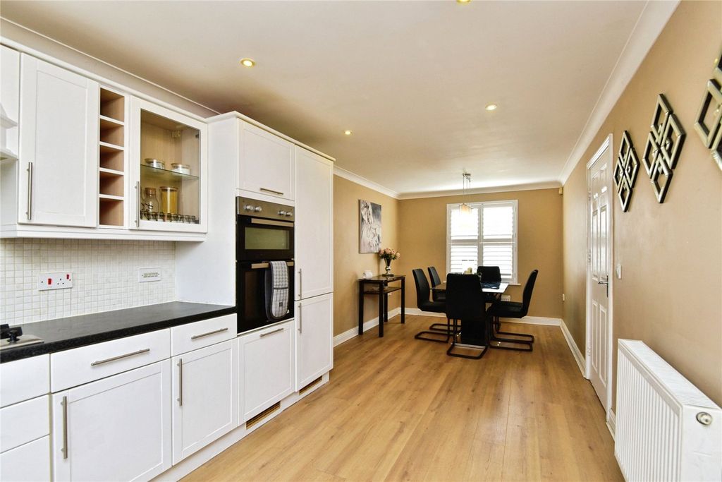 Property photo 2 of 37 Picture No. 38