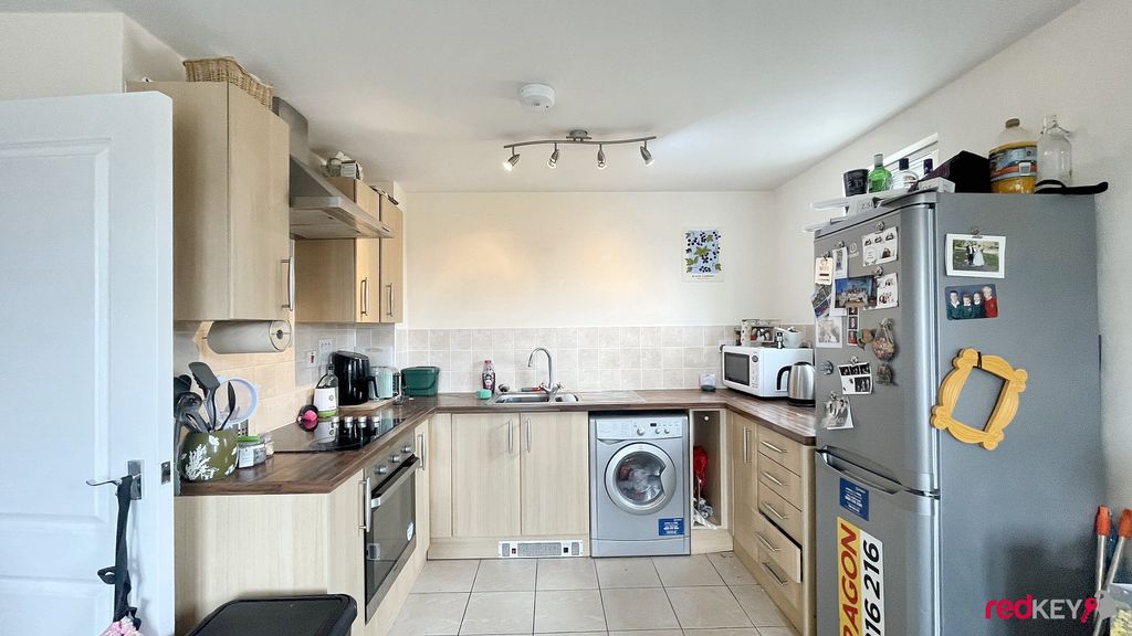 Property photo 3 of 5 Kitchen