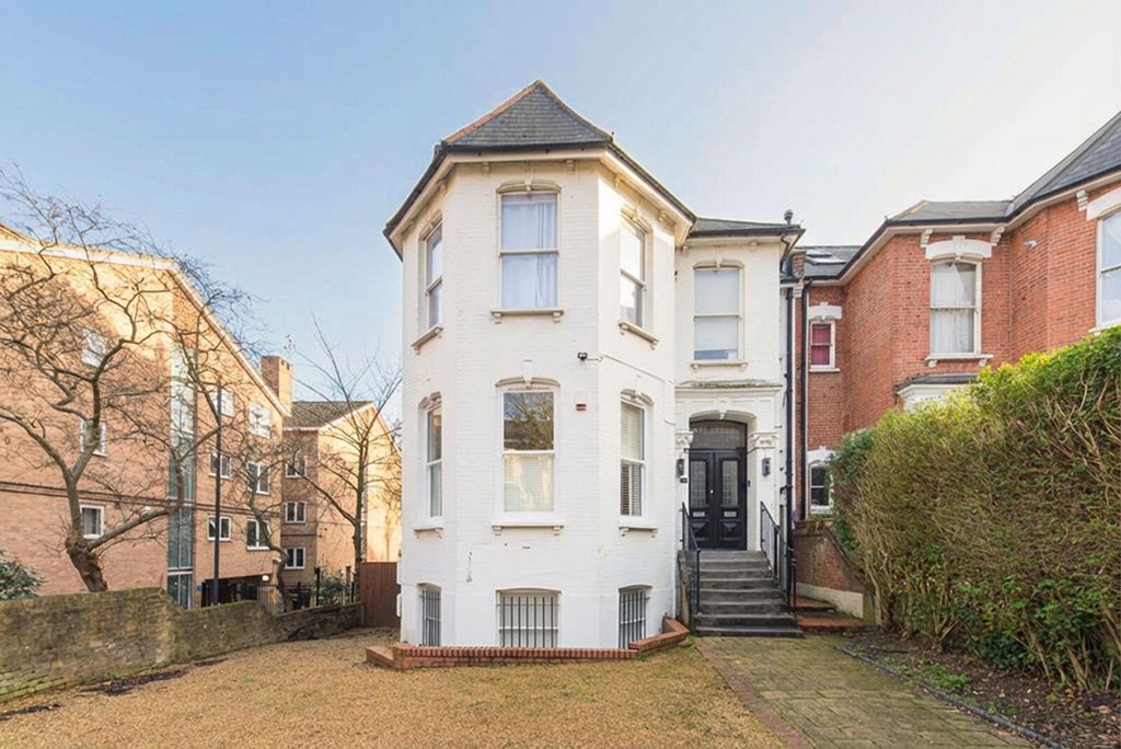 Property photo 1 of 11