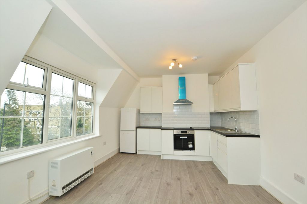 Property photo 1 of 3