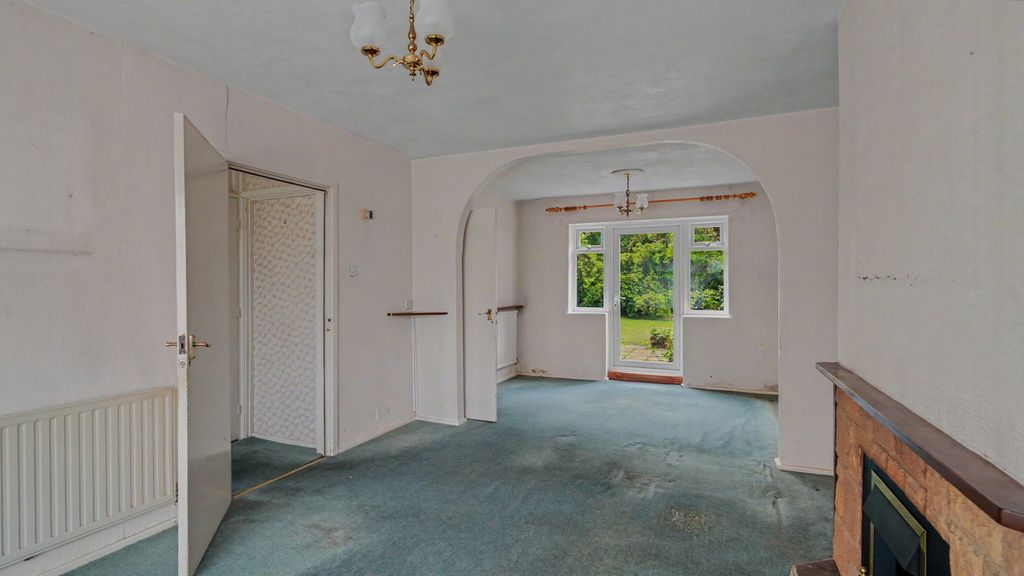 Property photo 3 of 18