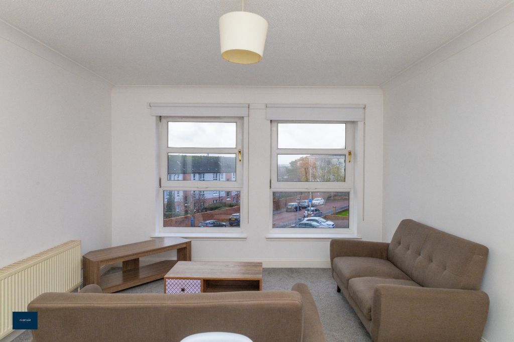 Property photo 2 of 8 Photo 2