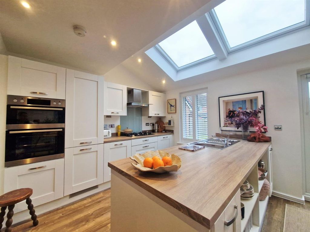 Property photo 2 of 19 Whatsapp Image 2026-04-01 At 13.50.16 (6).Jpeg